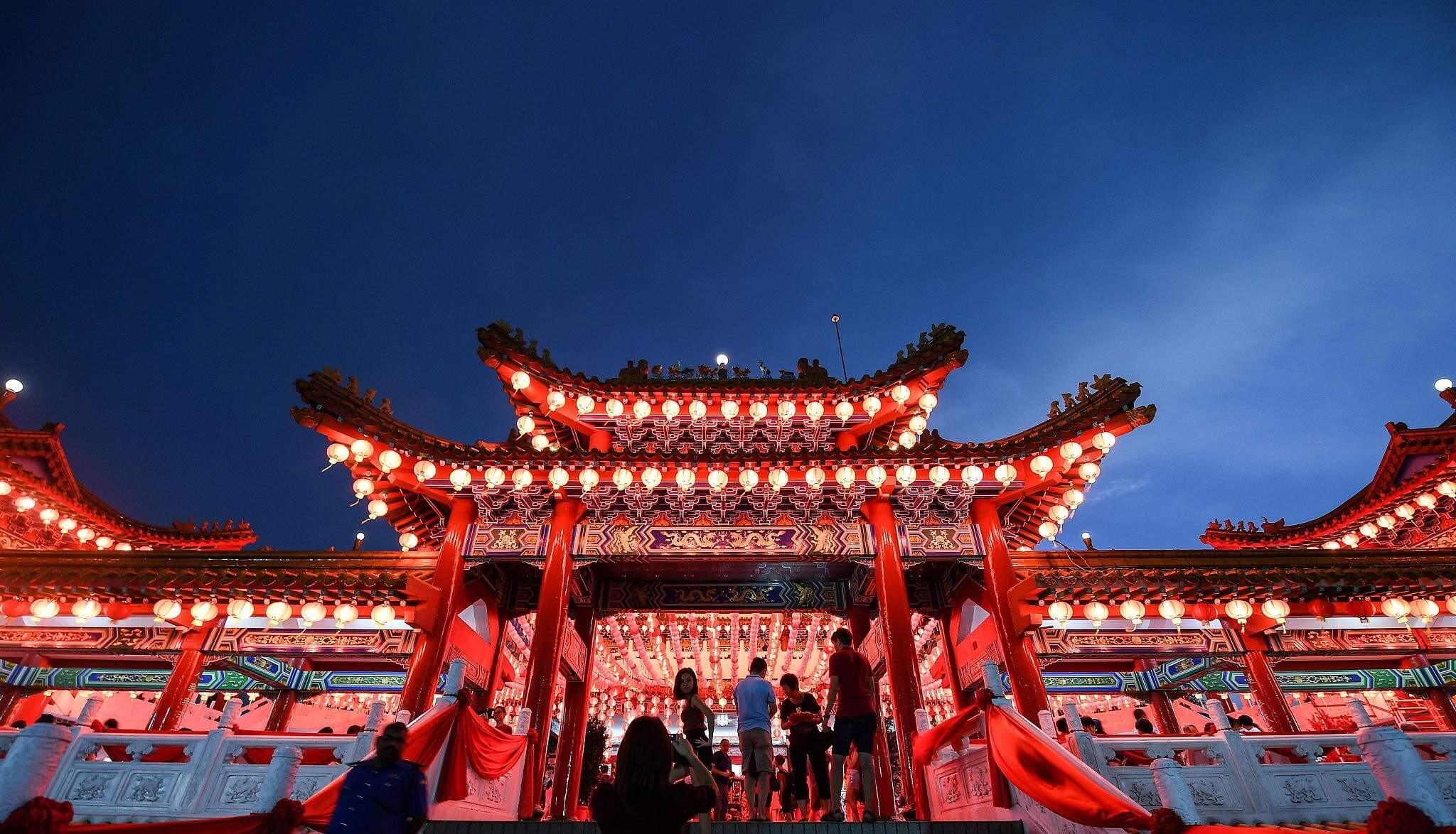 Chinese new year temple fair