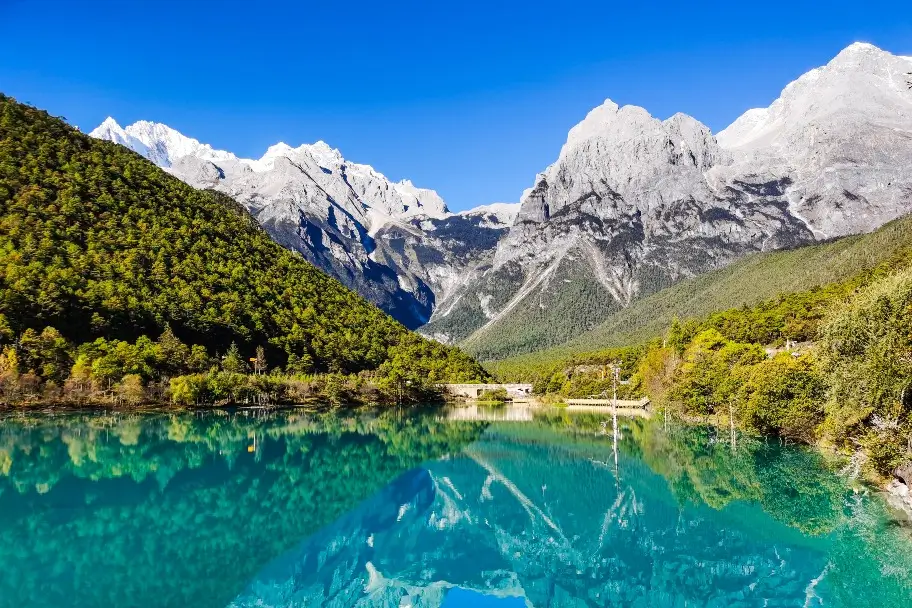 Lijiang Blue moon valley
