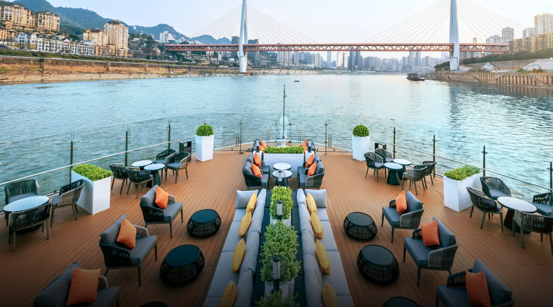 Yangtze cruise deck