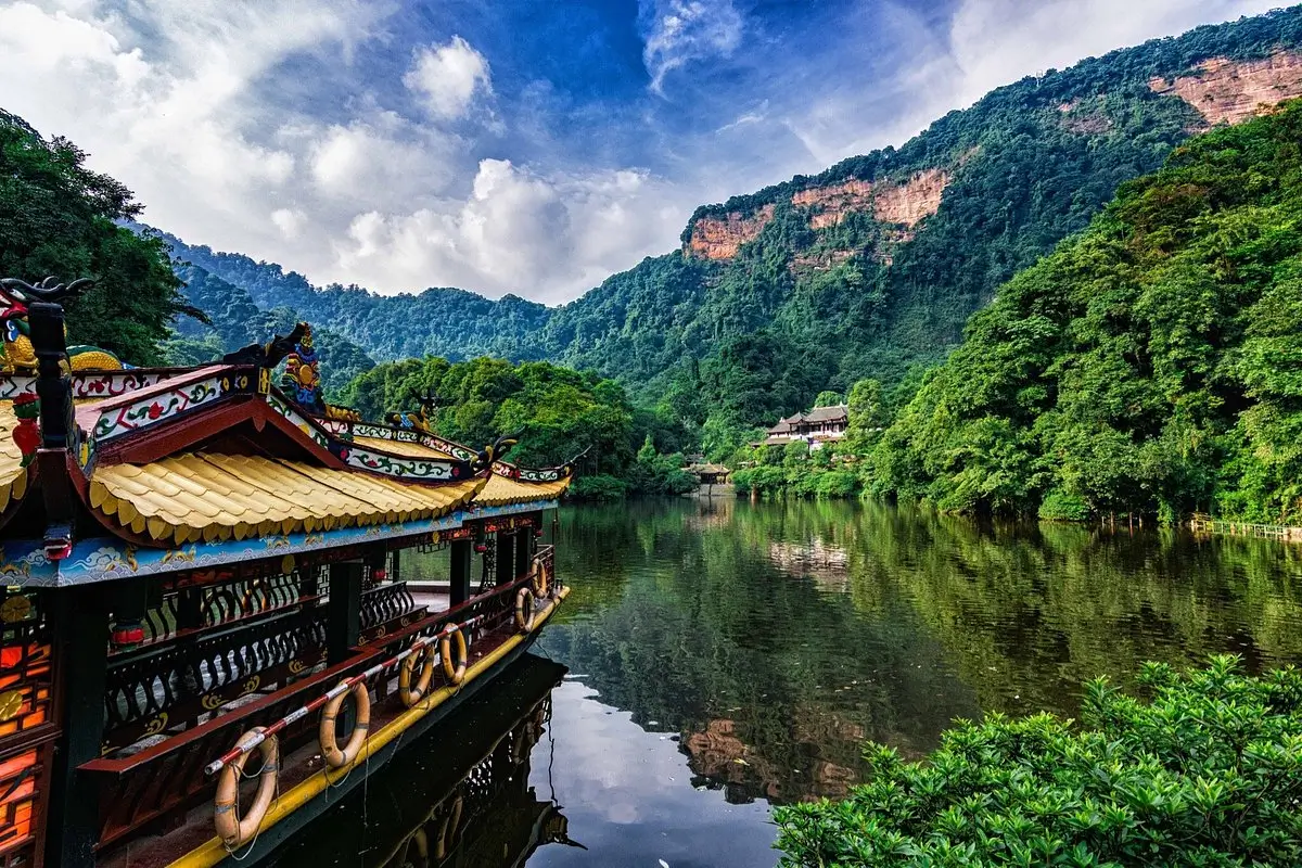 10-Day China Highlights: Chongqing, Zhangjiajie & Chengdu Private Tour