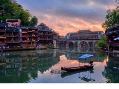 hunan fenghuang ancient town river view