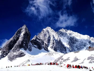 Jade dragon snow mountain