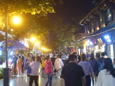 Yunnan tour Kunming old street