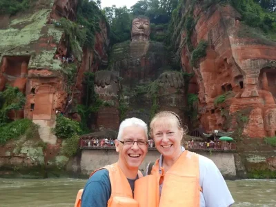 Tourists at Leshan Giant Buddha