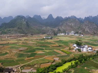 Guizhou tour Wanfenglin Scenic Area