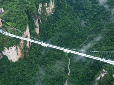 zhangjiajie grand canyon glass bridge